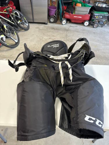 Men's Senior XL CCM Tacks Classic Pro Hockey Pants (Used)