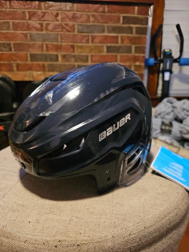 Large Bauer Hyperlite 2 Helmet (New)