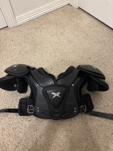 XS Xenith Flyte Shoulder Pads (Used)