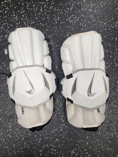 Used Nike VAPOR Lacrosse Arm Pads/Guards White LG 11849-S000032493