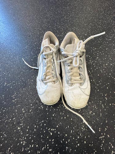 Used Nike LAX Cleats Boys White Youth 13.0 11849-S000032499