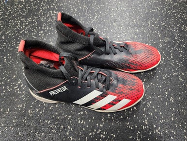 Used Adidas Soccer Indoor Shoes Cardinal And Black Junior 01 11849-S000032519
