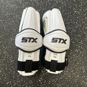 Used STX STALLION 900 360+ Lacrosse Arm Pads/Guards White MD 11849-S000032580