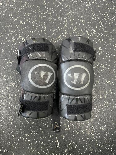 Used Warrior BURN NEXT Lacrosse Arm Pads/Guards Black XS 11849-S000032660