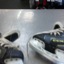 Used CCM TACKS Youth Shin Guards Black 8" 11339-S000195494