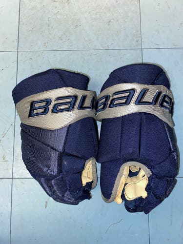 Like new Bauer Vapor Pro Team Gloves 13”