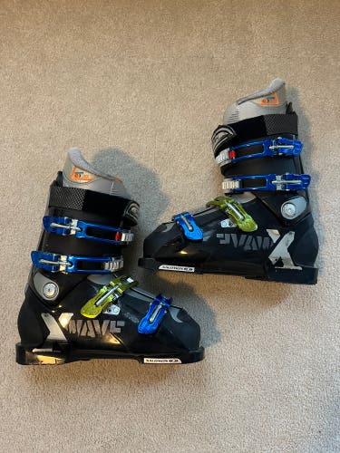 Mondo 27 & 27.5 Salomon All Mountain Ski Boots Medium Flex (Used)