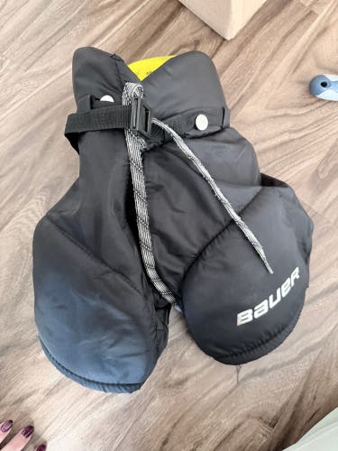 Youth Small Bauer Supreme S170 Hockey Pants (Used)