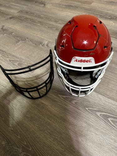 Extra Large Adult Riddell SpeedFlex Helmet (Used) & 2 facemask