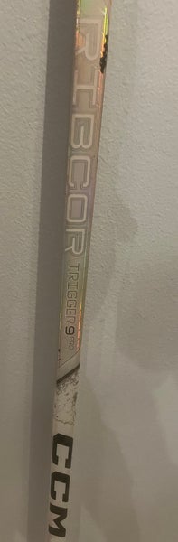 Junior CCM RibCor Trigger 9 Pro Right Handed Hockey Stick P28 (Used)