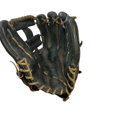 Used Wilson A2000 BB/SB Glove RH Throw Black 11 1/2" 11859-S000026374