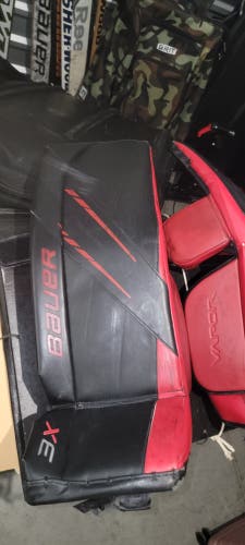 Large Bauer Vapor 3X Goalie Leg Pads (Used)