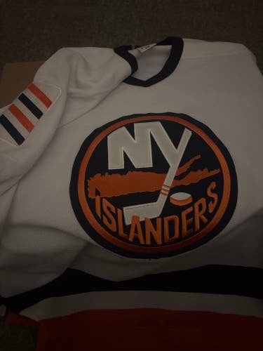 NY Islanders authentic jersey. Size 56