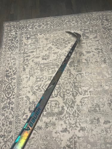 Bauer Twitch (65 flex P28)