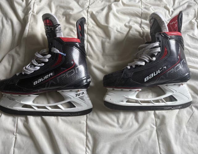 Bauer Vapor 3X Pro Hockey Skates 7 (Used)