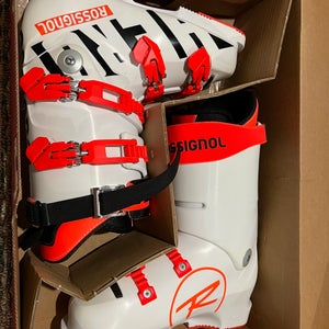 New Size 26.5 Rossignol Hero World Cup ZA Ski Boots