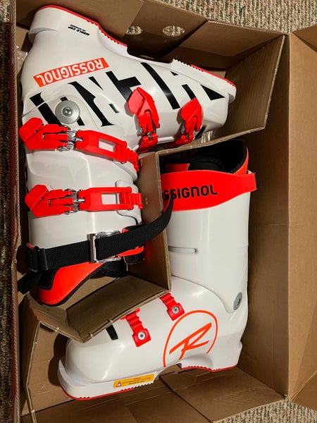 New Size 26.5 Rossignol Hero World Cup ZA Ski Boots