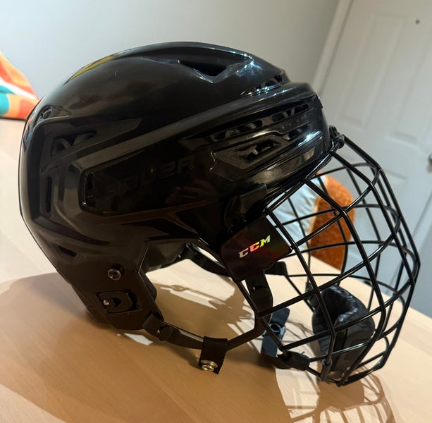 Bauer Re-Akt 3D Helmet Pro Stock (Brand New) Black Medium w/Large CCM FM580 Cage