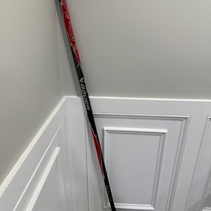 Senior Bauer Vapor FlyLite Right Handed Hockey Stick P92 (New)