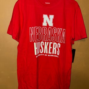 Captivating NCAA Nebraska Cornhuskers College Graphic T Shirt Mens Size Medium Brand New With Tags