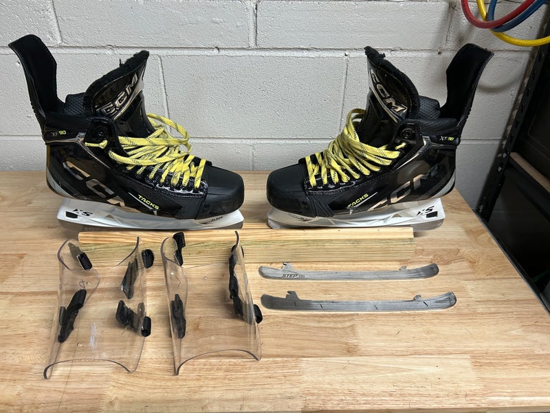 2024 CCM Tacks XF 90 Hockey Skates Wide Width 10.5 (Used)