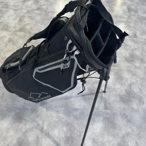 Black Men's Sun Mountain Standing Bag