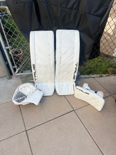34" 2024 True HZRDUS 7X4 Goalie Leg Pads (Used)