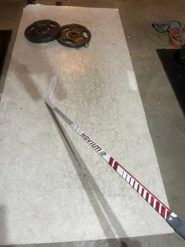 Like New White Warrior Novium 2 Pro RH Hockey Stick P28