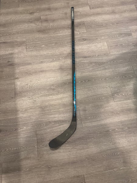 Senior Bauer Nexus E5 Pro Right Handed Hockey Stick P28 (Used)