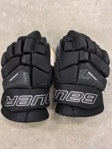 Black Junior Bauer Supreme 3S Gloves 11" (Used)