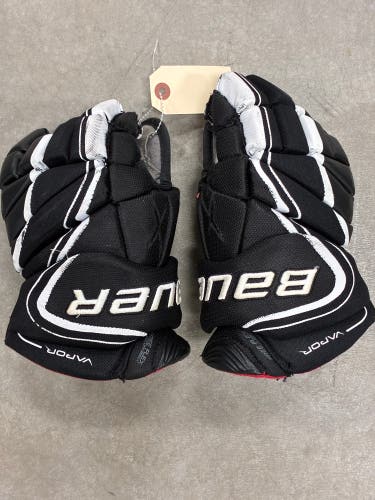 Black Junior Bauer Vapor 1X Lite Gloves 12" (Used)