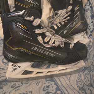 Bauer Supreme M40 Hockey Skates 7.5 (Used)
