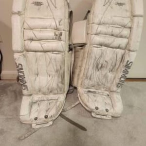 Senior Medium Simmons Hockey Goalie Pads (Used)