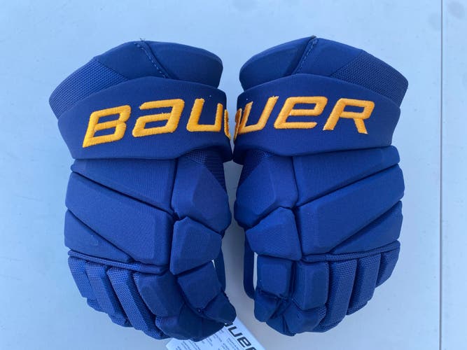 At Louis Blues Pro Stock Team Issue Bauer X 15" Gloves 5726
