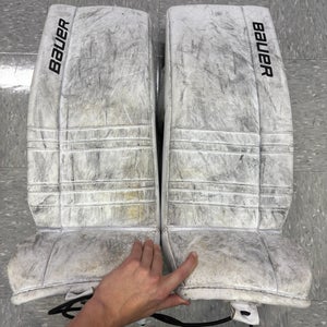 White 28+" Junior Medium Bauer GSX Goalie Leg Pads (Used)