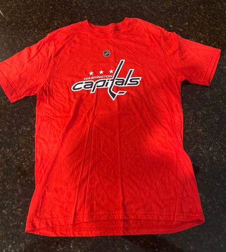 Washington Capitals Short Sleeve Ovechkin Shirt (Red, Youth XL)