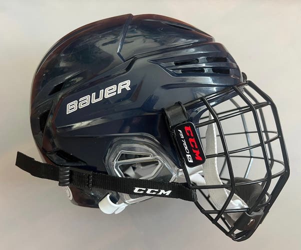Medium Bauer Re-Akt 95 Helmet (Used)