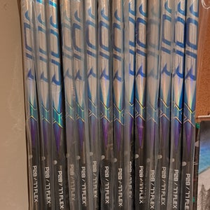 4 x Senior Bauer Vapor FlyLite Left Hand Hockey Stick P28 77 Flex (New)