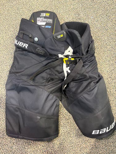 Black Intermediate Medium Bauer Supreme 3S Pro Hockey Pants (Used)