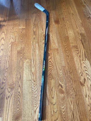 Intermediate Bauer Proto-R Left Hand Hockey Stick P28 (Used)