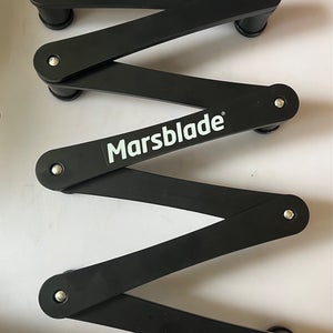 Marsblade hockey stickhandling training aid