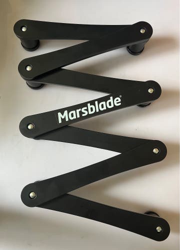 Marsblade hockey stickhandling training aid