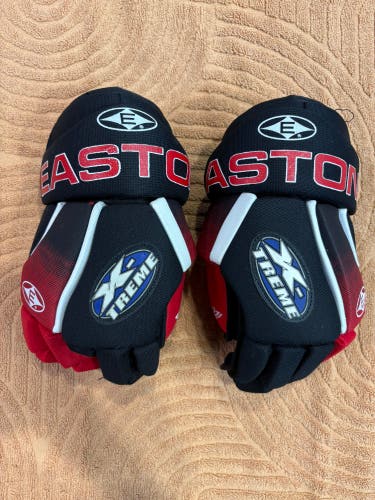 Junior Easton X-Treme Gloves 12" (Used)
