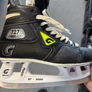 Graf Hockey Skates Wide Width 8 (Used)