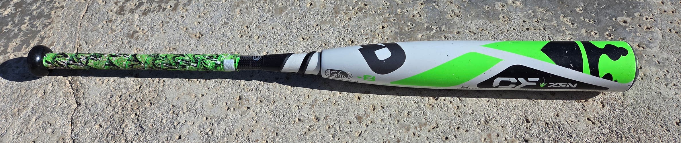 2017 DeMarini CF Zen Composite USSSA Certified Bat (-8) 32" (Used)