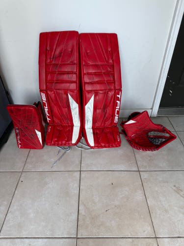 34" 2024 True Catalyst PX3 Regular Goalie Full Set Pro Stock (Used)
