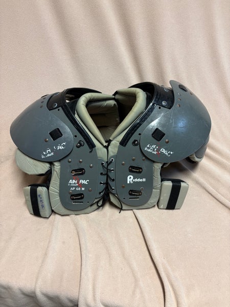 Medium Adult Riddell Air pac Shoulder Pads (Used)