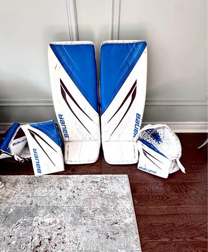 Large Bauer Hyperlite 2 Goalie Leg Pads
