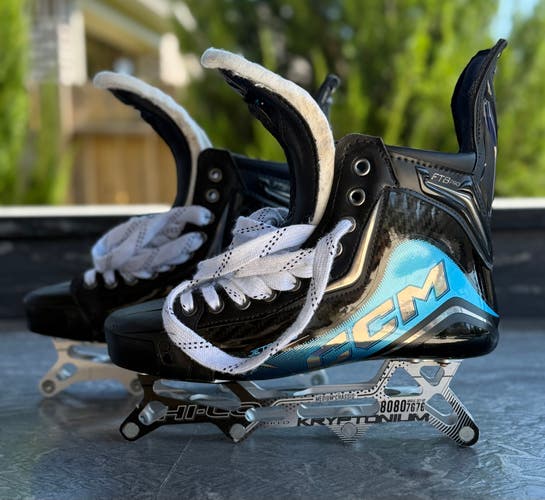 2025 CCM JetSpeed FT8 Pro Hockey Skates Wide Width 7 (New)