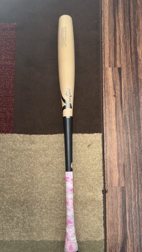 Victus Volpe1 Maple Bat (-3) 30 oz 33" (New)